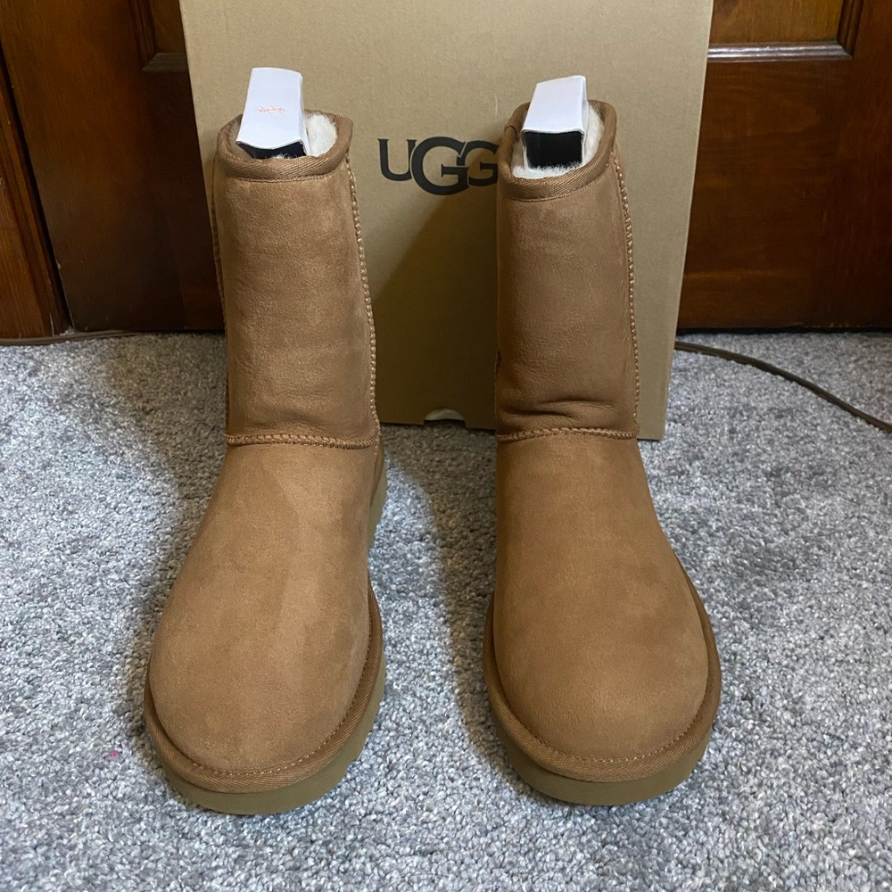 BRAND NEW UGG boots size 10